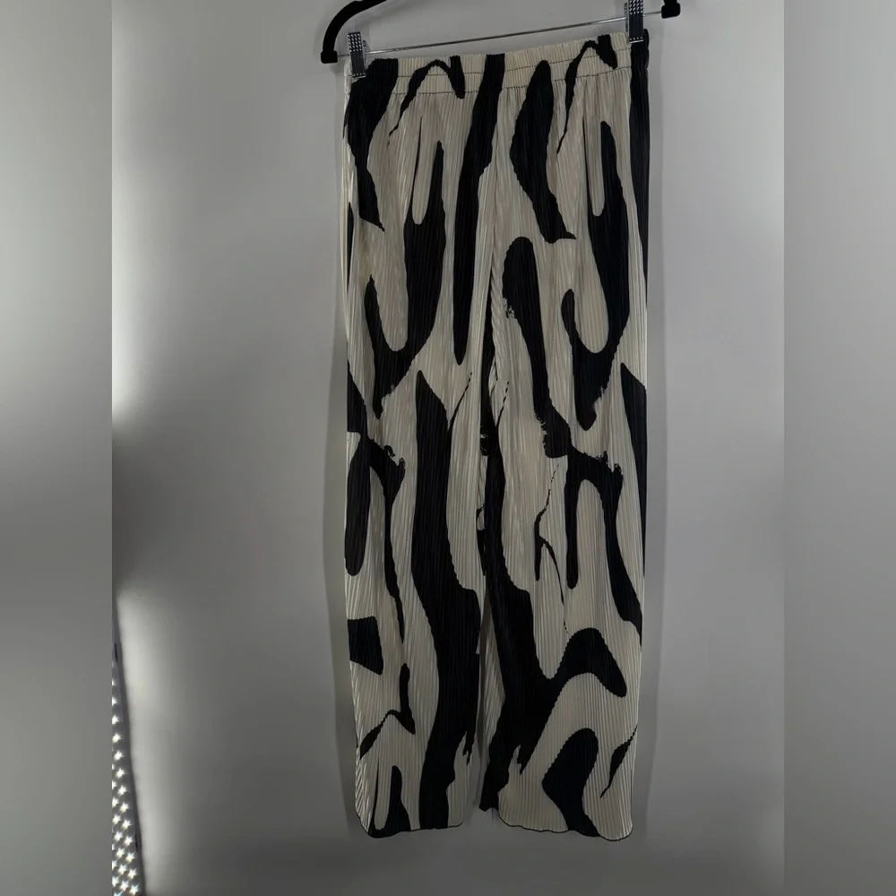NWOT SHEIN Geometric Printed Wide Leg Pants